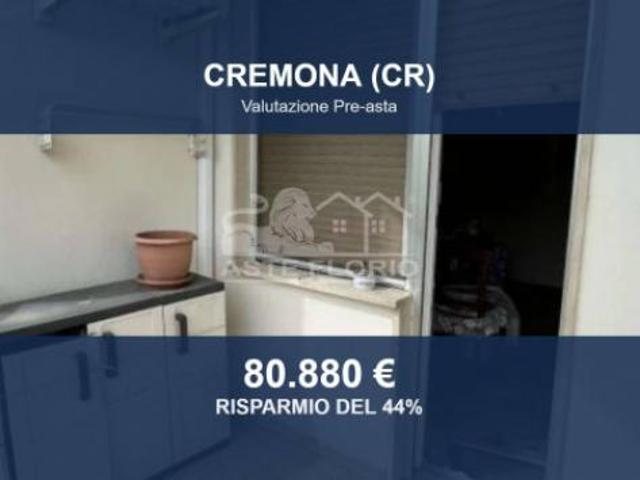 Immobile in asta di 84 m, box auto in vendita a Cremona