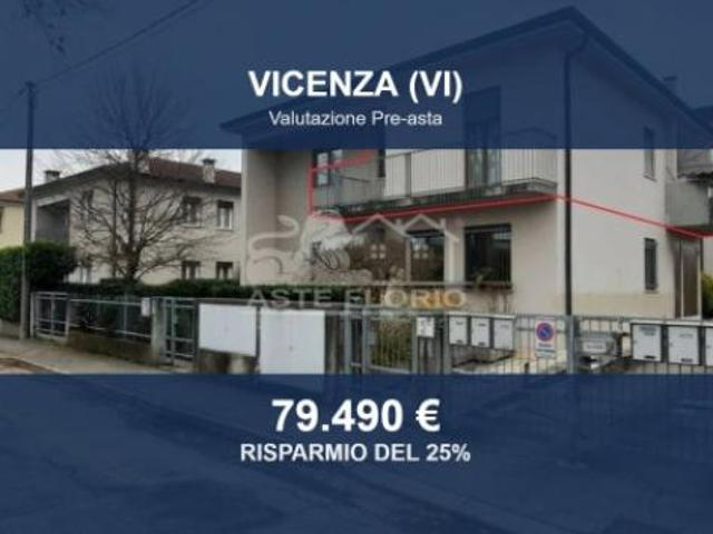 Immobile in asta di 85 m, box auto doppio in vendita a Vicenza