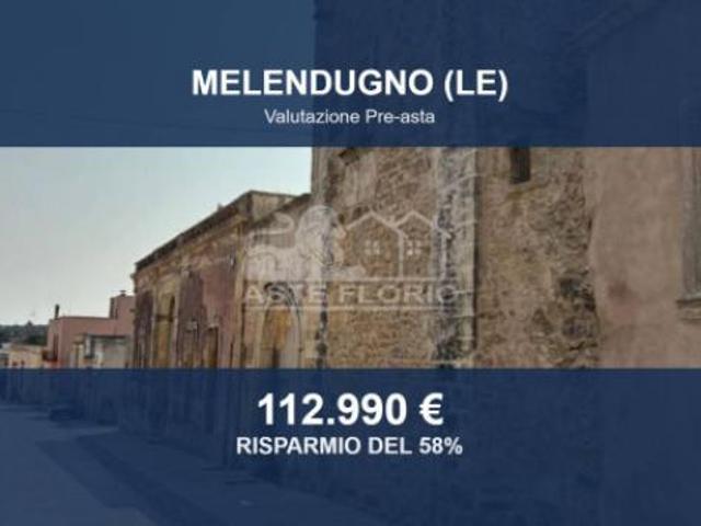 Immobile in asta di 863 m con più di 5 locali in vendita a Melendugno