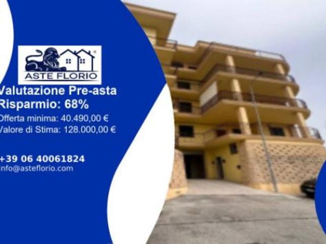 Immobile in asta di 86 m, box auto in vendita a Montegranaro