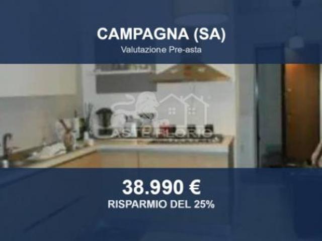 Immobile in asta di 86 m, box auto in vendita a Campagna