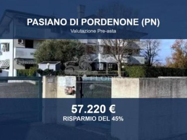 Immobile in asta di 86 m, box auto in vendita a Pasiano di Pordenone