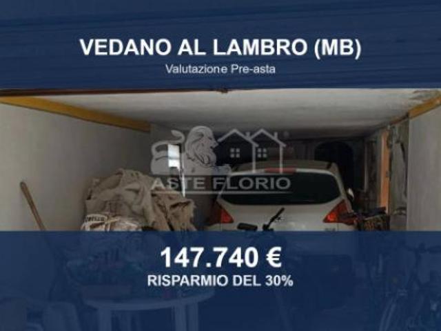 Immobile in asta di 88 m, box auto doppio in vendita a Vedano al Lambro