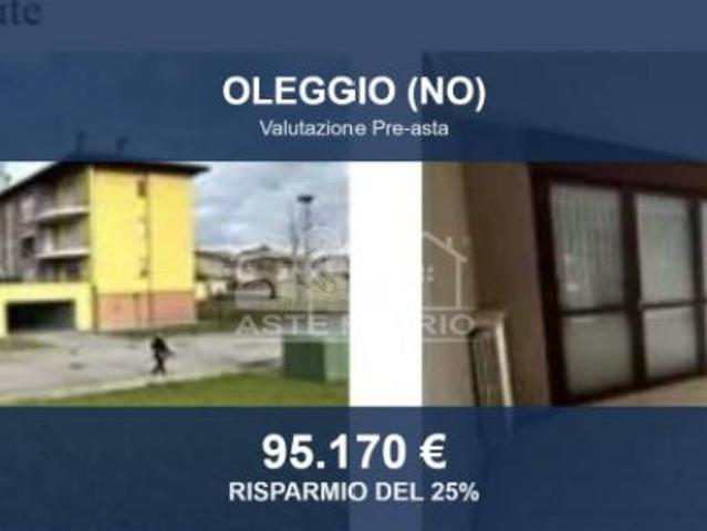 Immobile in asta di 88 m, box auto in vendita a Oleggio