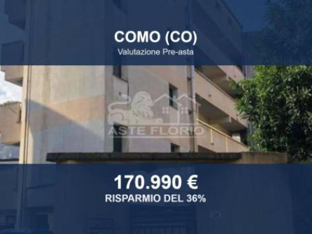 Immobile in asta di 89 m, box auto doppio in vendita a Como