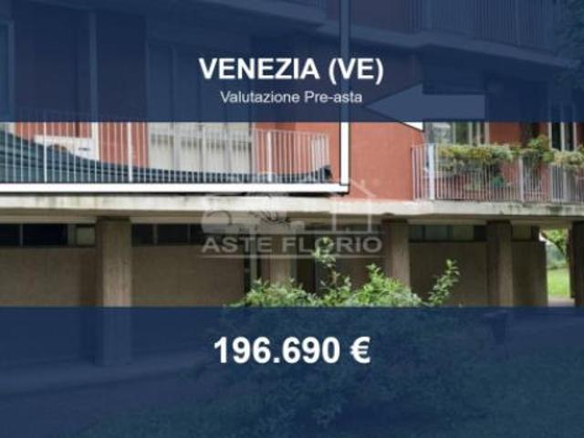 Immobile in asta di 80 m, box auto in vendita a Venezia