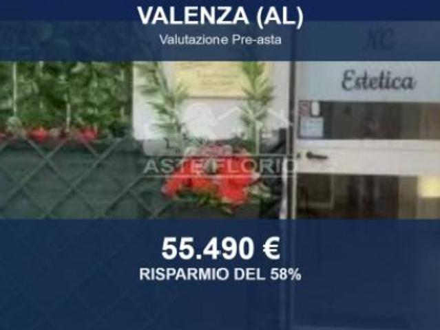 Immobile in asta di 80 m in vendita a Valenza