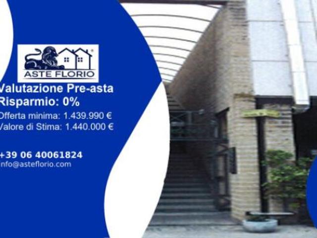 Immobile in asta di 816 m con più di 5 locali in vendita a Grosseto