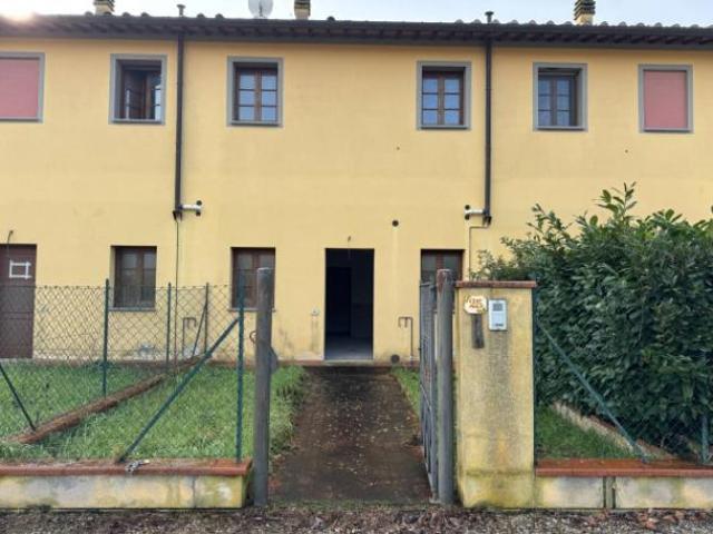 Immobile in asta di 81 m, box auto in vendita a Castelfiorentino