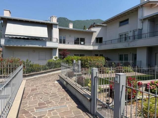 Immobile in asta di 81 m, box auto in vendita a Sale Marasino