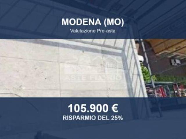 Immobile in asta di 82 m in vendita a Modena