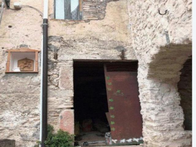 Immobile in asta di 82 m in vendita a Arrone