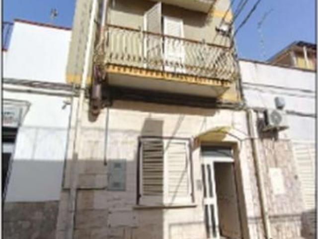 Immobile in asta di 82 m in vendita a Canosa di Puglia