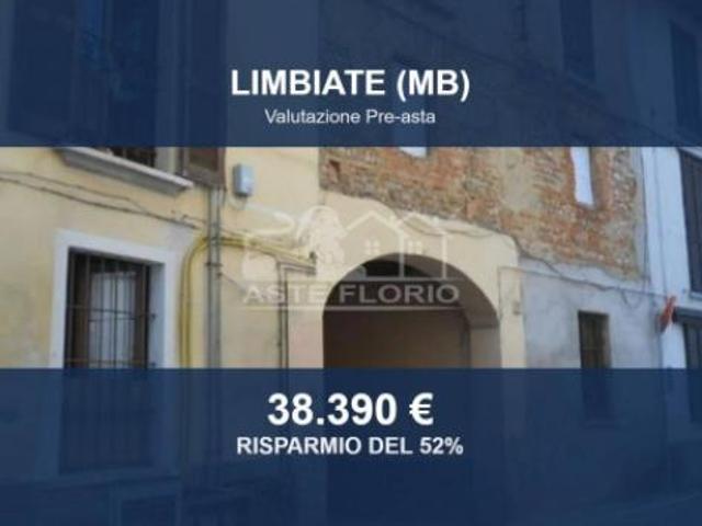 Immobile in asta di 82 m in vendita a Limbiate