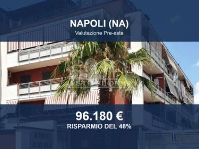 Immobile in asta di 83 m, box auto in vendita a Napoli