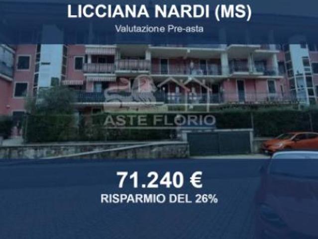 Immobile in asta di 83 m, box auto in vendita a Licciana Nardi
