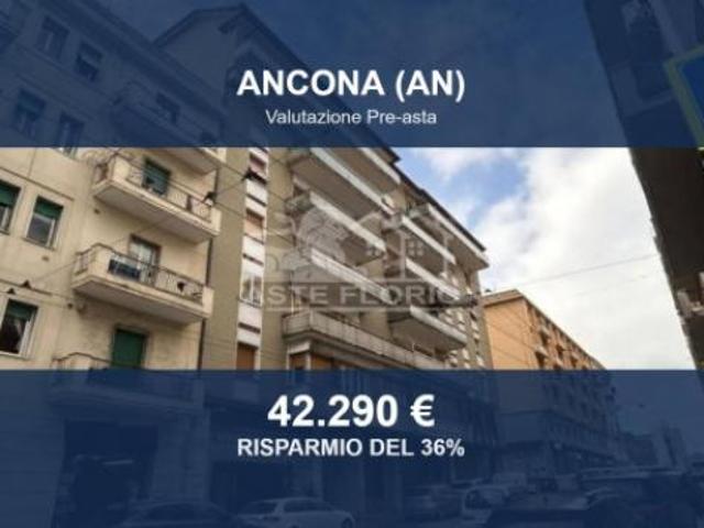 Immobile in asta di 83 m in vendita a Ancona