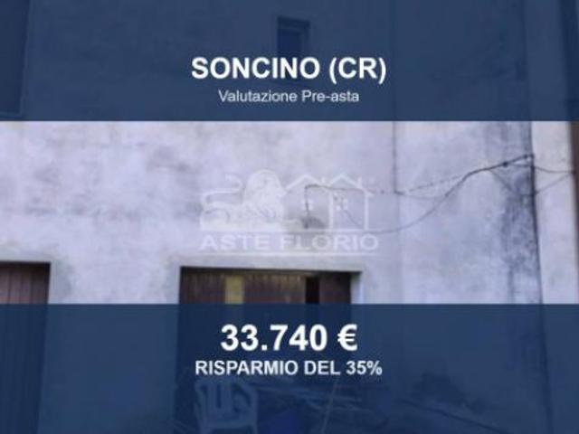 Immobile in asta di 94 m, box auto in vendita a Soncino