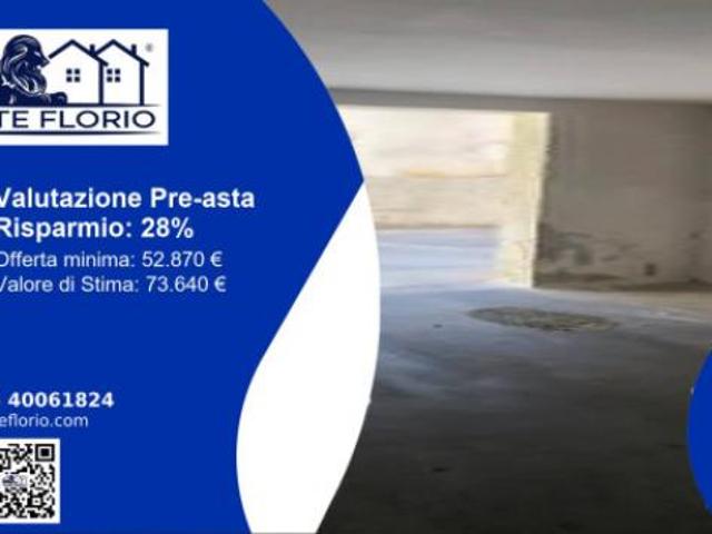 Immobile in asta di 95 m, box auto in vendita a Tuglie