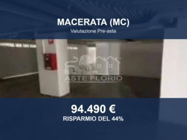 Immobile in asta di 95 m in vendita a Macerata