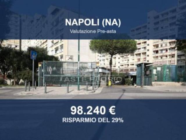 Immobile in asta di 95 m in vendita a Napoli