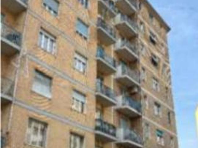 Immobile in asta di 96 m in vendita a Torino