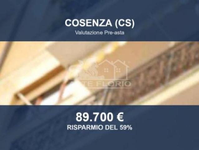 Immobile in asta di 97 m con più di 5 locali in vendita a Cosenza