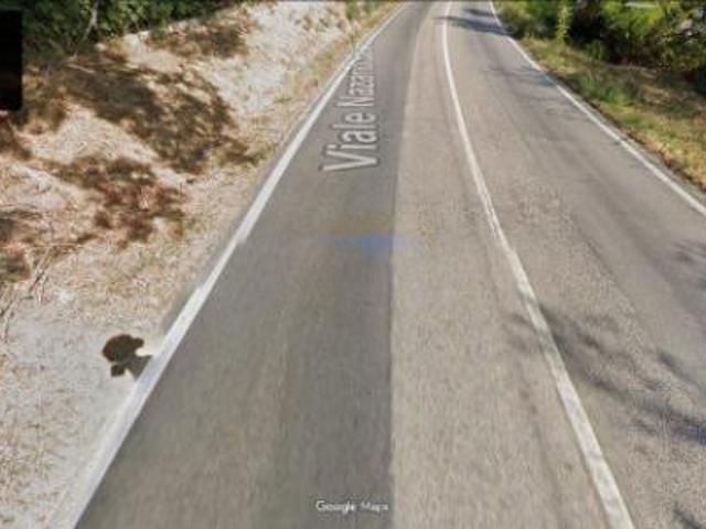 Immobile in asta di 97 m con più di 5 locali in vendita a Recanati
