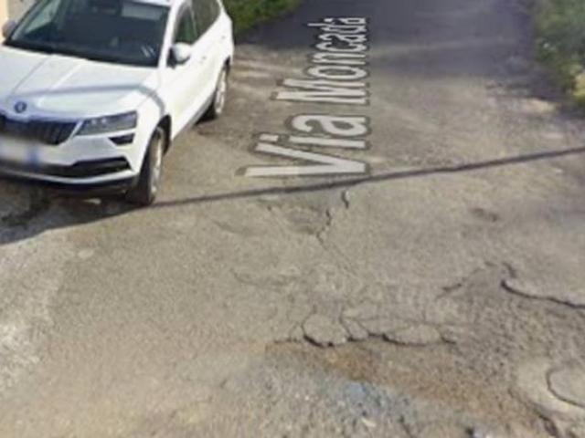 Immobile in asta di 98 m, box auto in vendita a Motta Sant'Anastasia