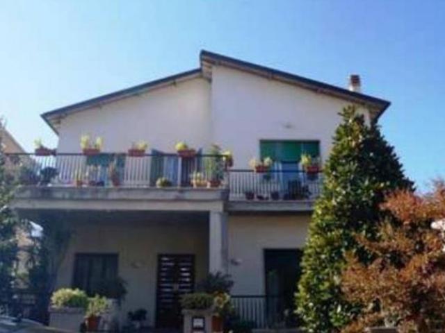 Immobile in asta di 98 m in vendita a Altopascio