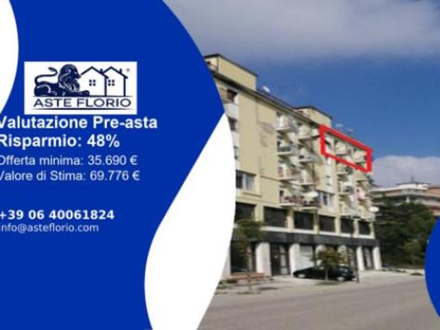 Immobile in asta di 99 m con più di 5 locali in vendita a Montegranaro
