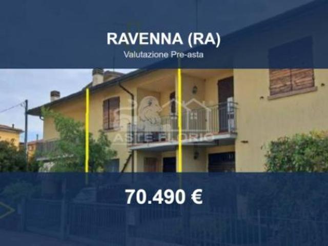 Immobile in asta di 99 m, box auto in vendita a Ravenna