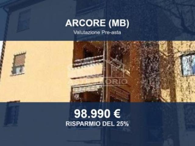 Immobile in asta di 90 m, box auto in vendita a Arcore