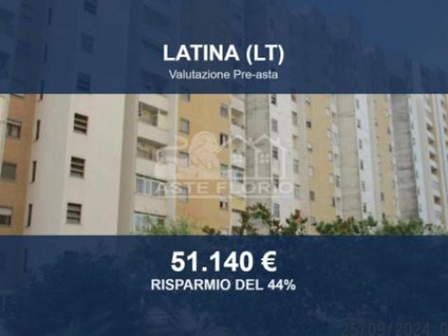 Immobile in asta di 90 m, box auto in vendita a Latina