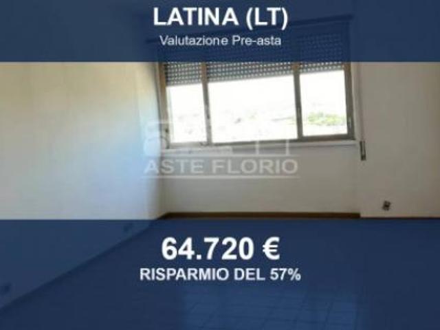 Immobile in asta di 90 m in vendita a Latina