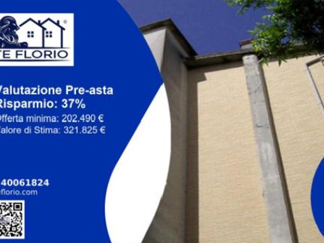 Immobile in asta di 912 m con più di 5 locali in vendita a Chianciano Terme