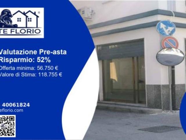 Immobile in asta di 91 m con più di 5 locali in vendita a Sant'Agata di Militello
