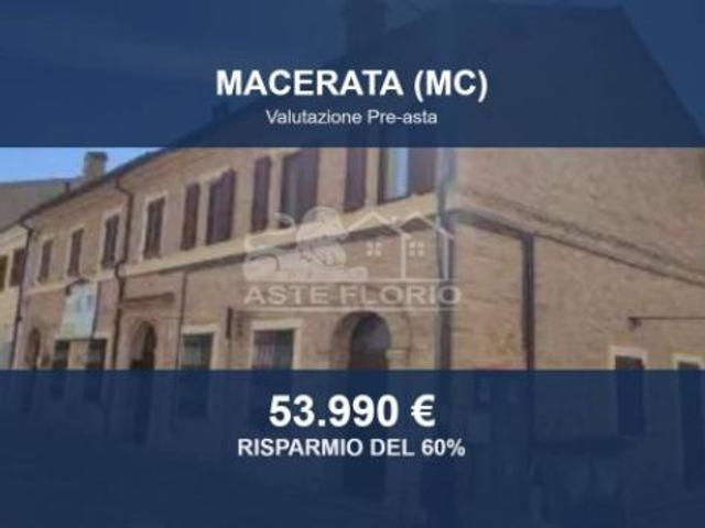 Immobile in asta di 91 m in vendita a Macerata