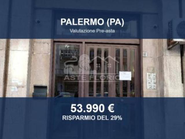 Immobile in asta di 92 m in vendita a Palermo