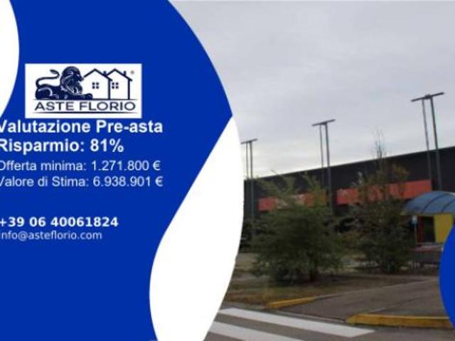 Immobile in asta di 9 m con più di 5 locali in vendita a Parma