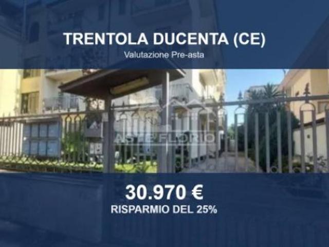Immobile in asta di 93 m in vendita a Trentola Ducenta