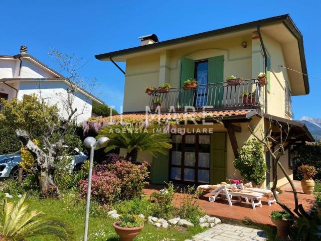 Immobile residenziale in vendita a Montignoso