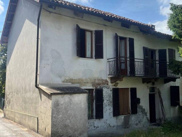 Immobile residenziale in vendita a Camerano Casasco
