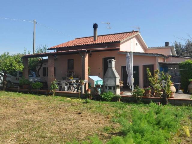 Immobile residenziale in vendita a Cecina