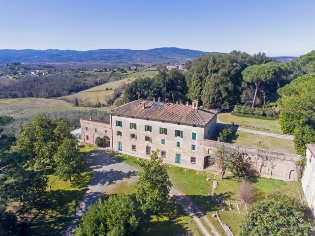 Immobile Storico in Vendita a Siena 2325m² Siena