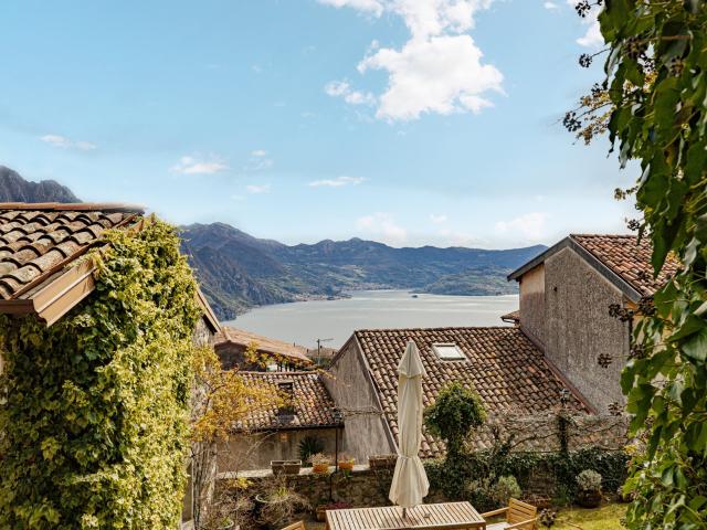 Immobile Storico in Vendita Parzialmente Ristrutturato con V. 324m² Bergamo