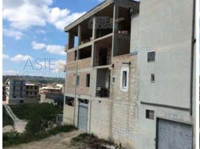 IMMOBILI ALTRA CATEGORIA Via Matera, 74, 70024 Gravina in Puglia BA, Italia