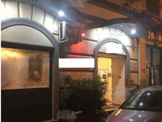 IMMOBILI ALTRA CATEGORIA Via Giuseppe Pica, 18/20/22, 80142 Napoli NA, Italia