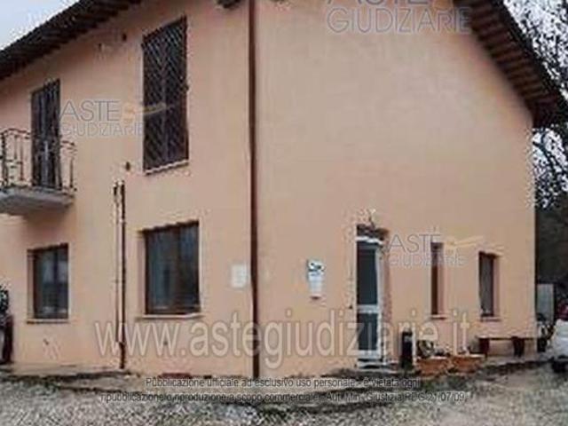 IMMOBILI IMMOBILE COMMERCIALE 06025 Nocera Umbra PG, Italia