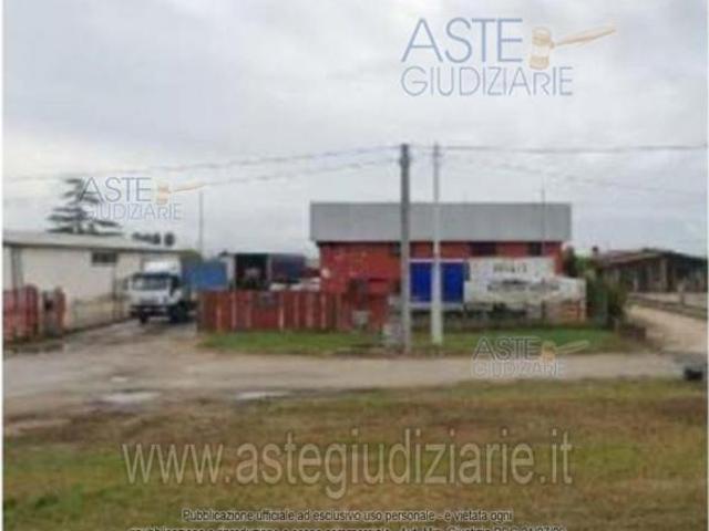 IMMOBILI IMMOBILE COMMERCIALE Via Campania, 04018 Sezze LT, Italia